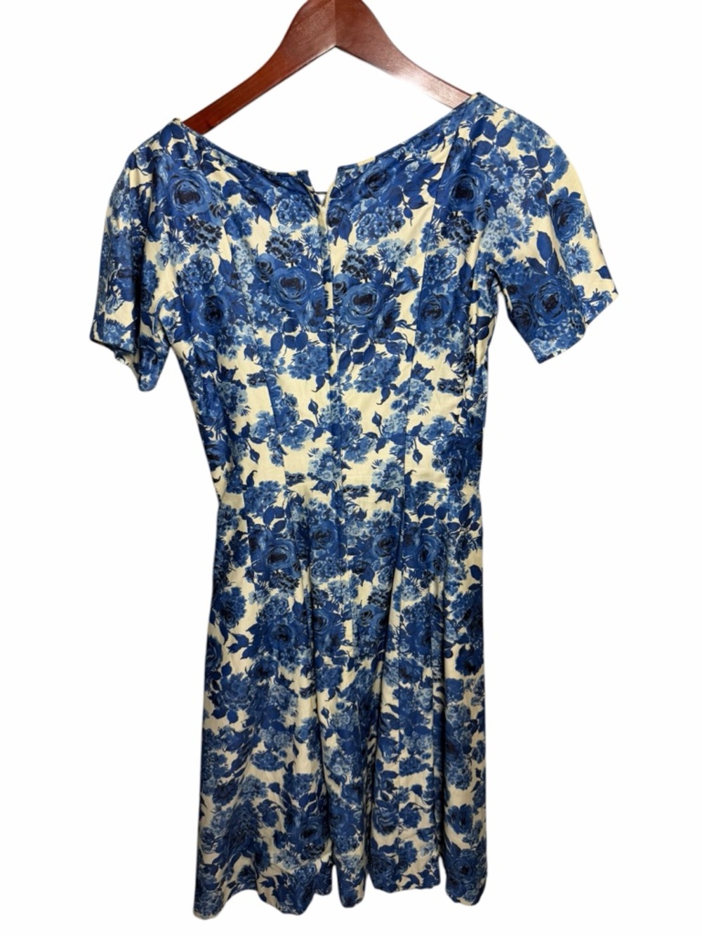 Vtg 50’s GiGi Young Blue Floral V-Neck Sheath Swing Dress 8 - Picture 2 of 8